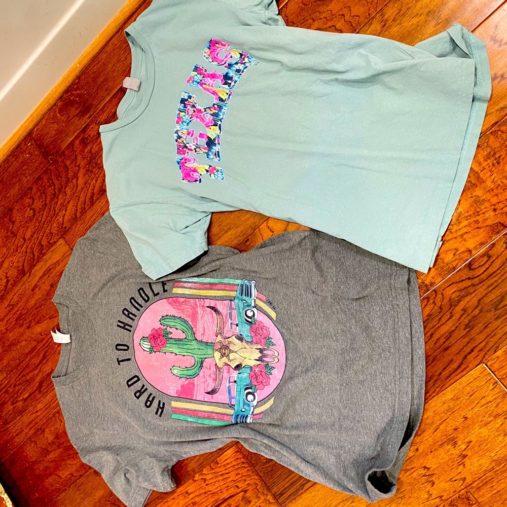2 Boutique T Shirts M